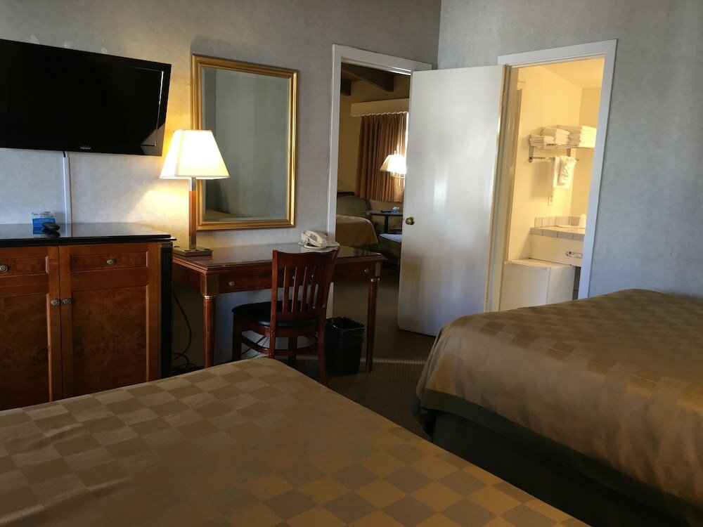 Фото Discovery Inn