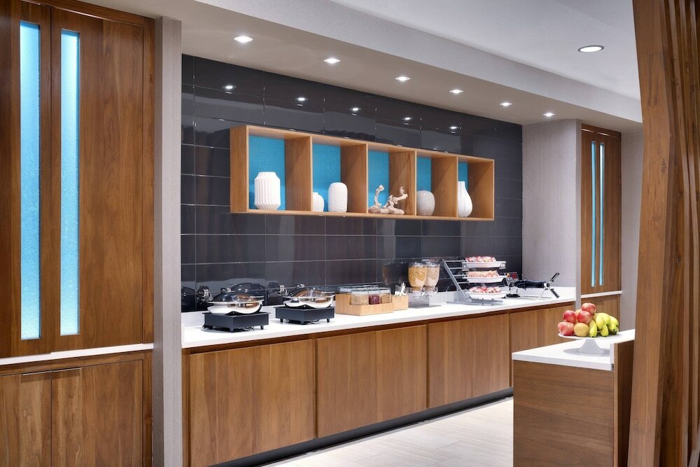 Фото SpringHill Suites by Marriott El Paso Airport