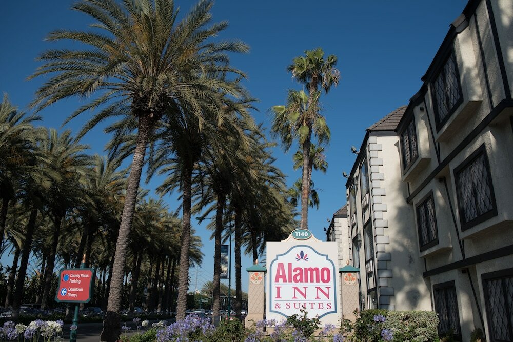 Фото Alamo Inn & Suites