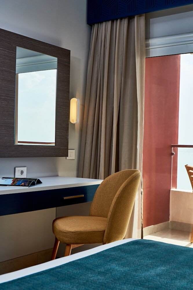 Фото Mercure Ismailia Forsan Island Hotel