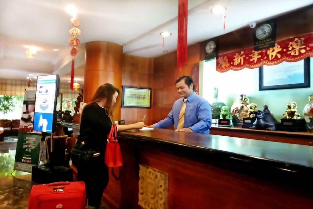 Фото New Grand Park Hotel