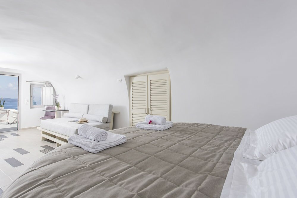 Фото Ambition Suites