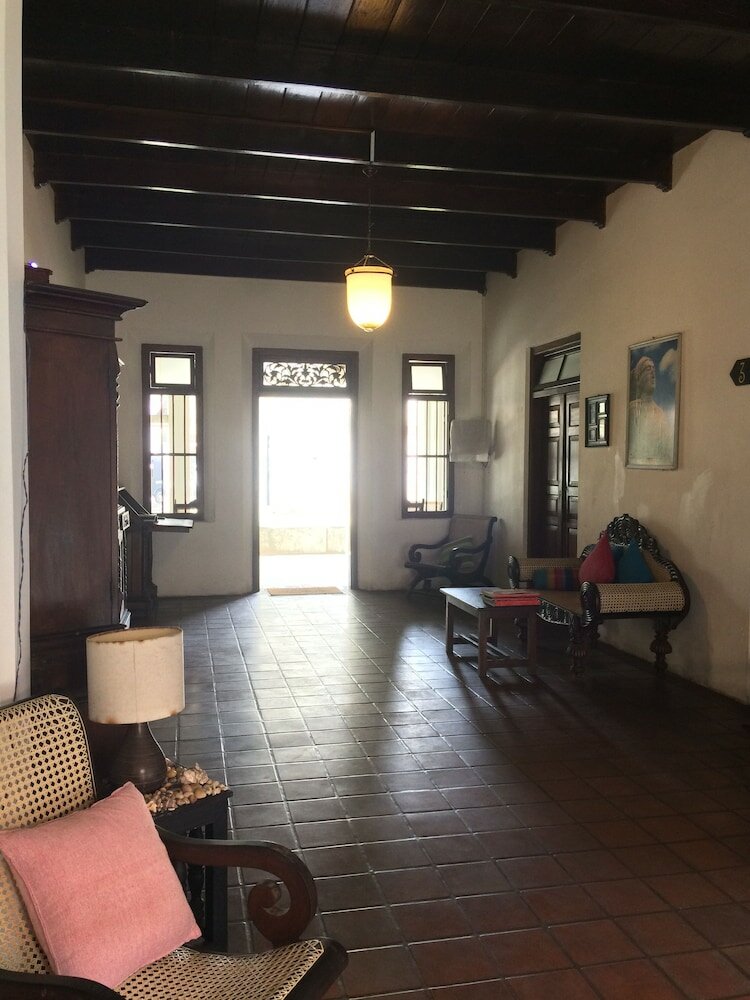 Фото Curry Bowl Restaurant & Turtles Rest