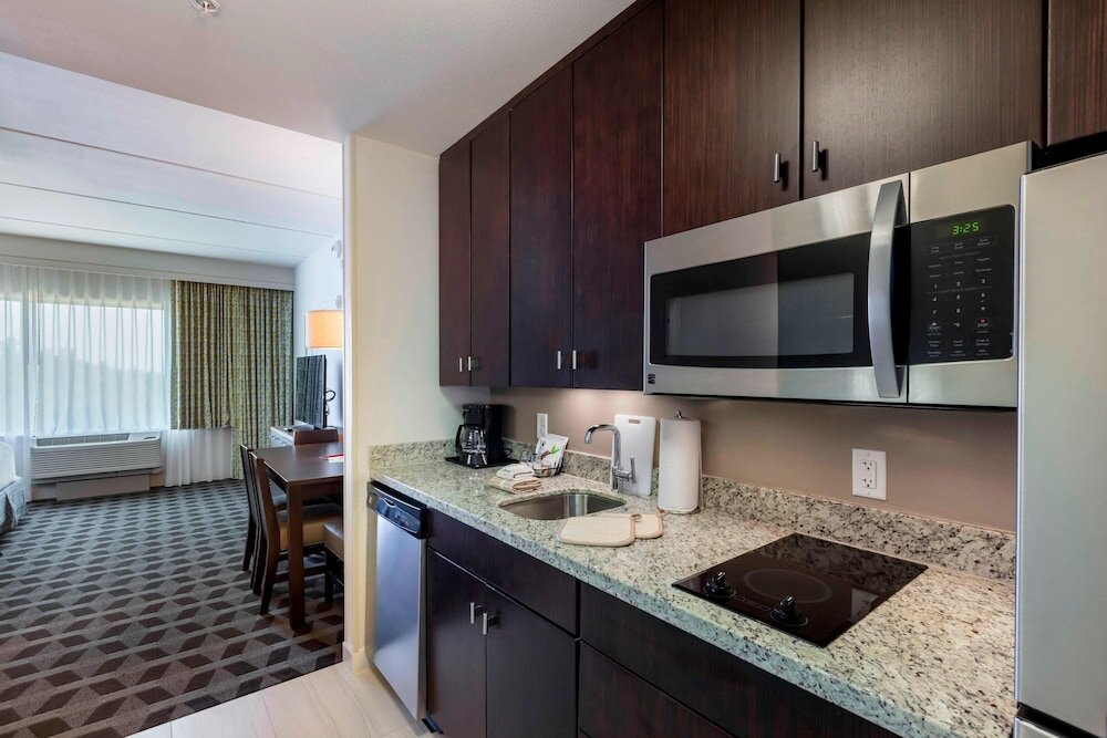 Фото TownePlace Suites by Marriott Orlando at SeaWorld