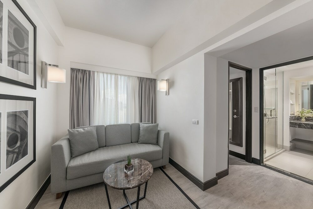 Фото Seda Ayala Center Cebu