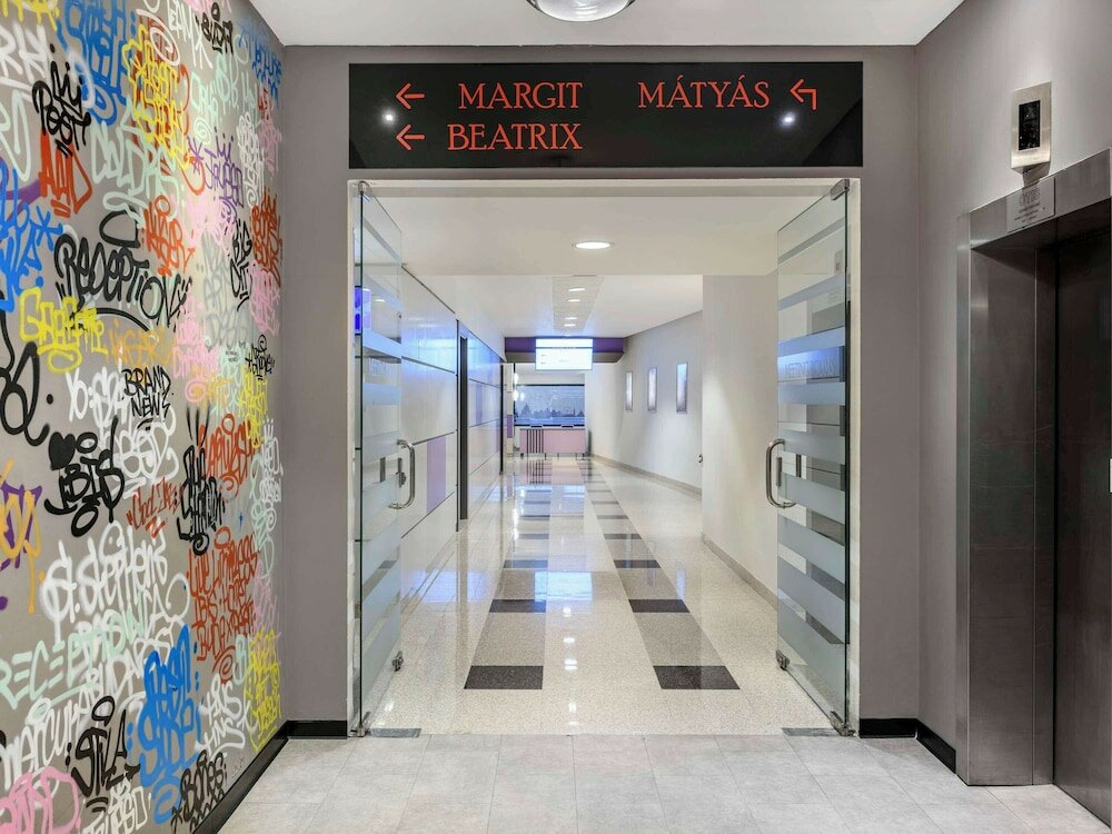 Фото Ibis Budapest Castle Hill