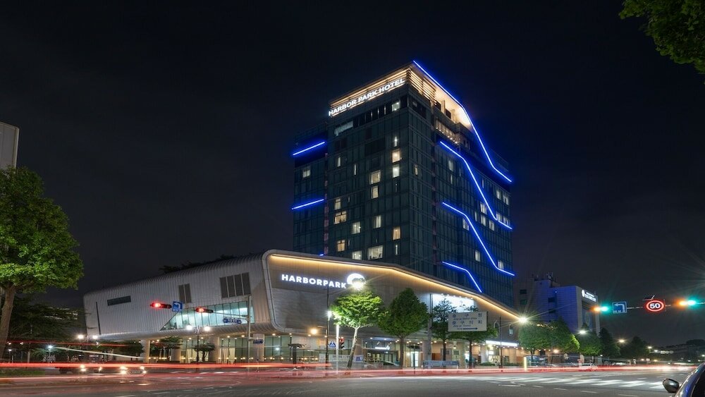 Фото Harbor Park Hotel