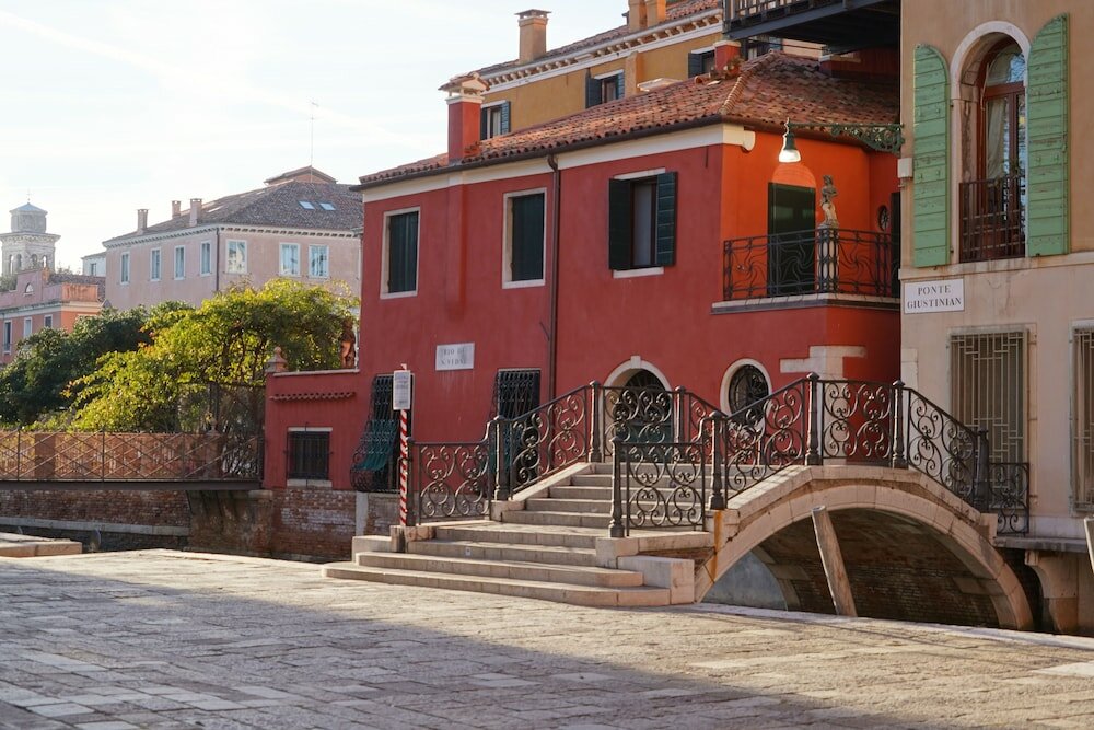 Фото Granda Sweet Suites