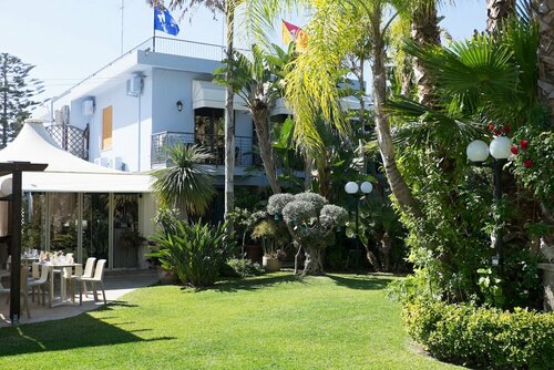 Внешний вид отеля Hotel Villamare в Сиракузе, фото 1