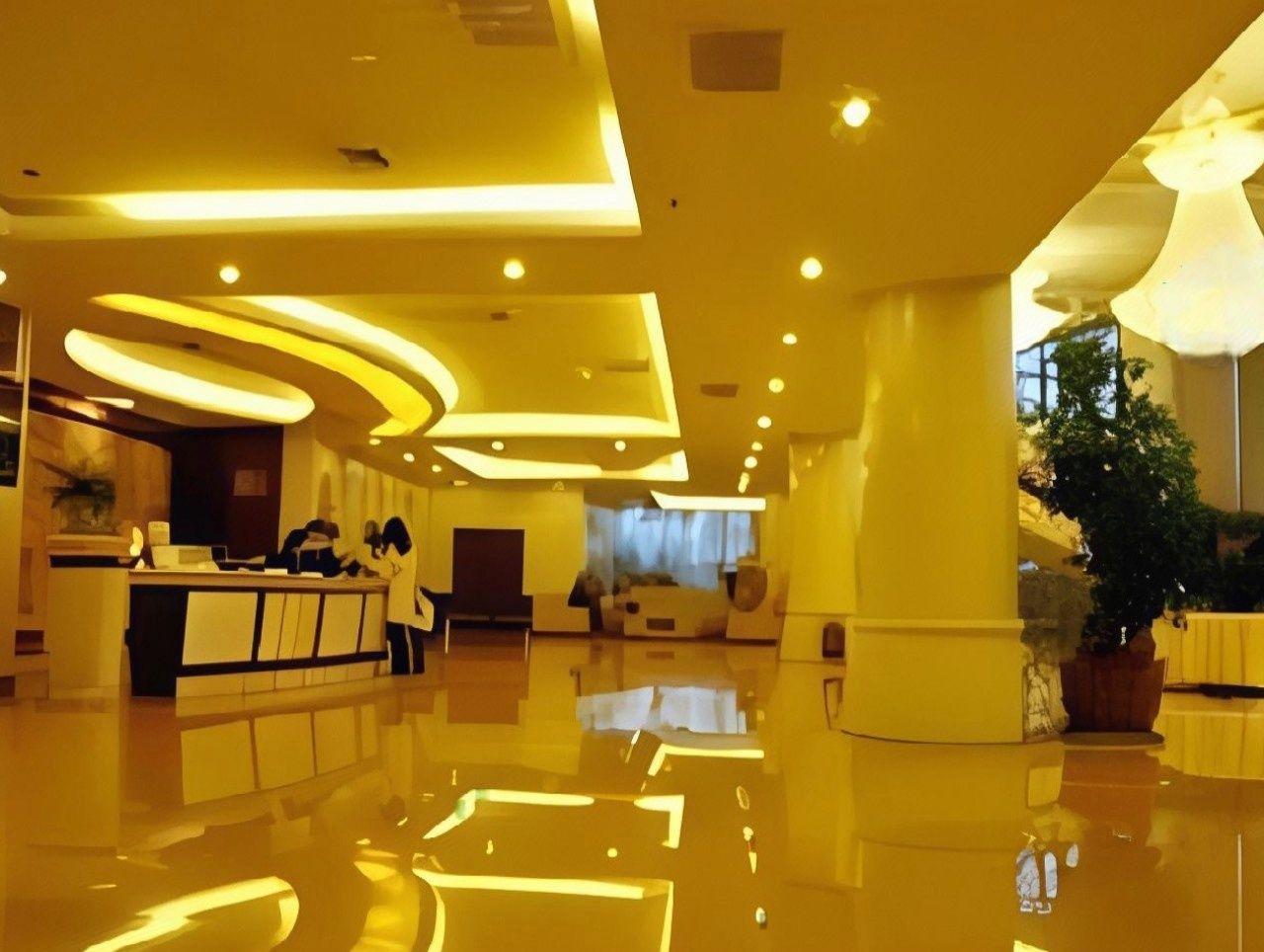 Фото Plateau Pearl Hotel Kunming Yongzhong Road