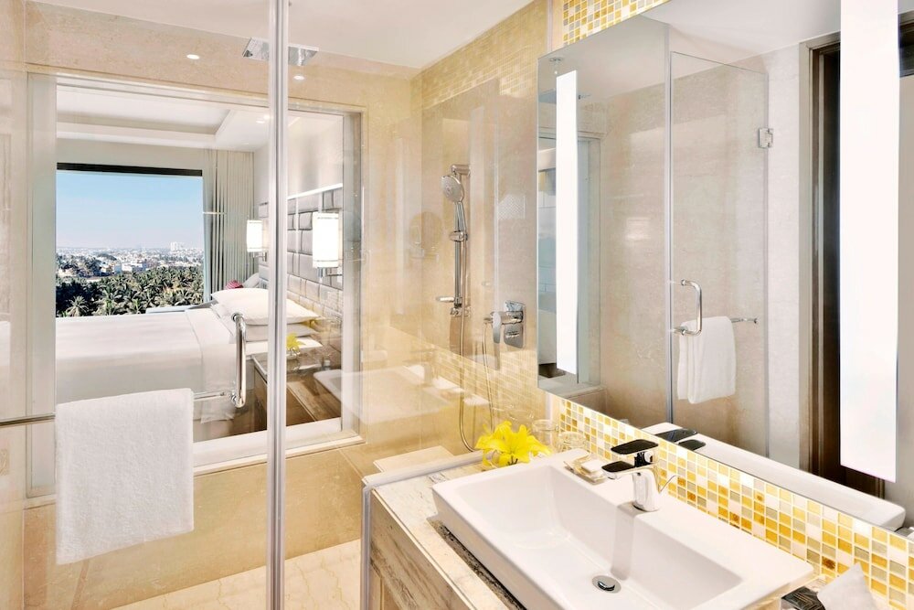 Фото Courtyard by Marriott Bengaluru Hebbal