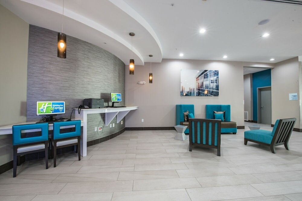 Фото Holiday Inn Express & Suites Houston - Hobby Airport Area, an Ihg Hotel