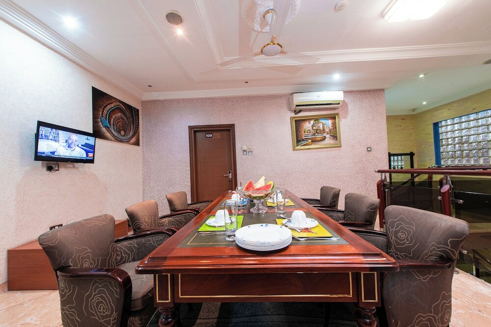 Фото Bays Luxury Lodge