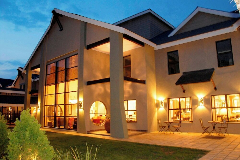 Фото отеля 2