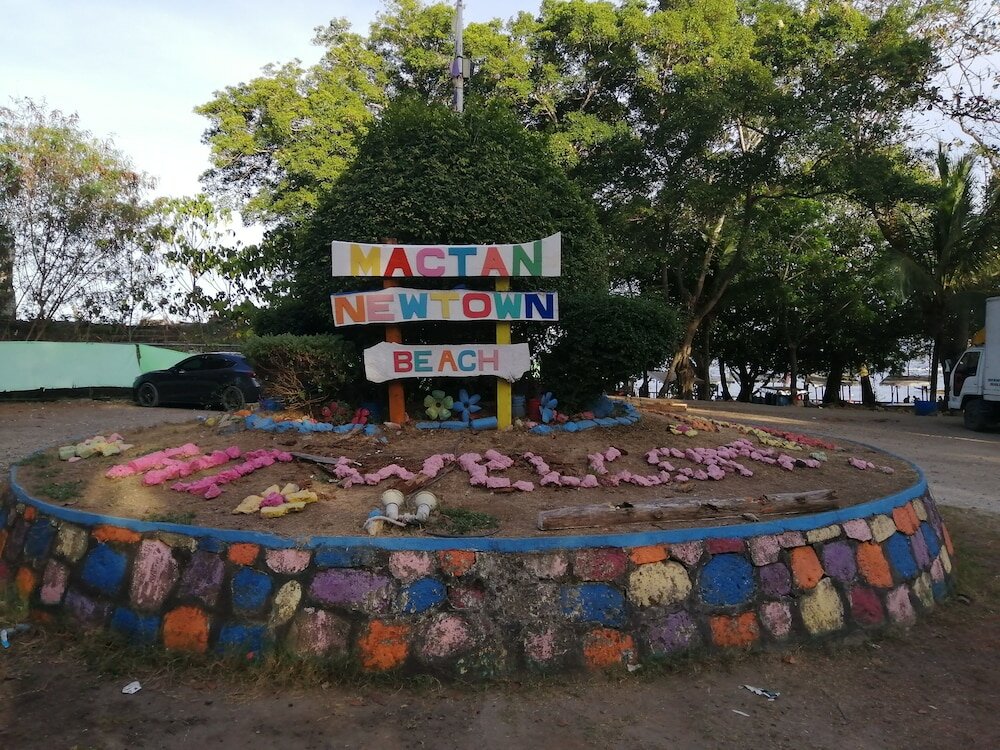 Фото Mactan Newtown with Ocean View