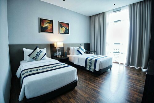 Внешний вид отеля The Light Hotel Penang в Перматанг-Пауһ, фото 2