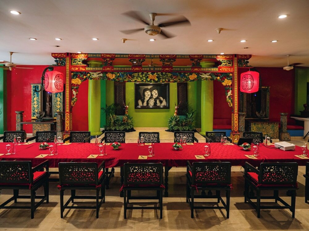 Фото Hotel Tugu Malang