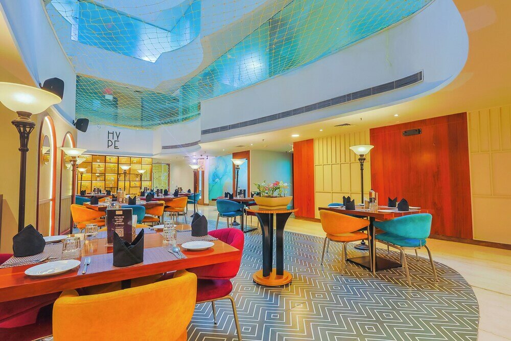 Фото Hyphen Business Hotel