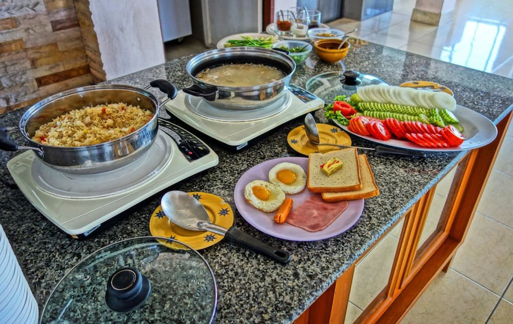 Фото Lek Jomtien Hotel