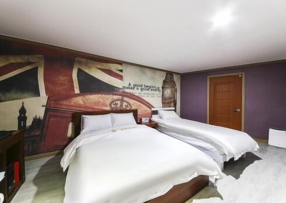 Фото Happy Q Motel