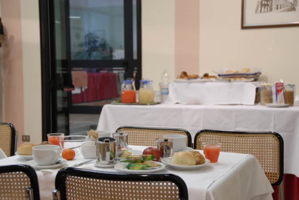 Фото Albergo Bianchi Stazione