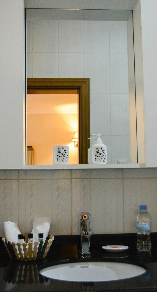 Фото Elevate Suites