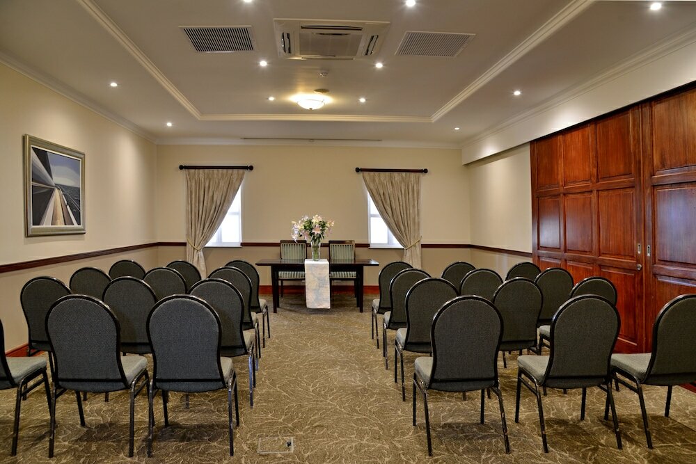 Фото Courtyard Port Elizabeth