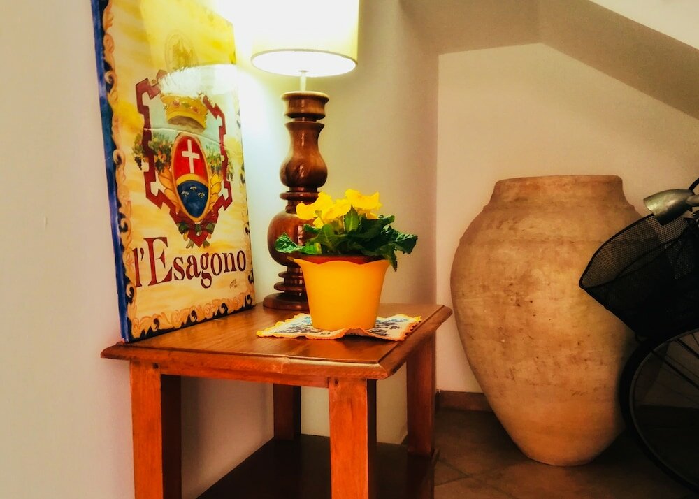 Фото Esagono Monello