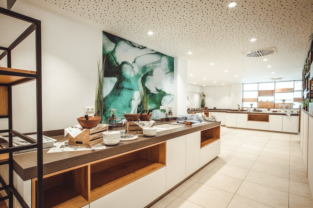 Фото Wyndham Garden Munich Messe