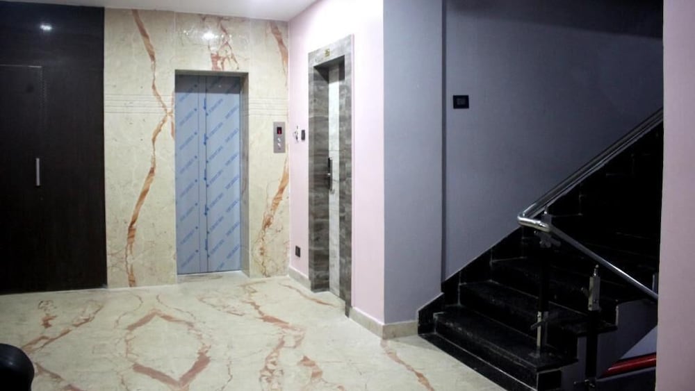 Фото Hotel Shreemoyee Inn