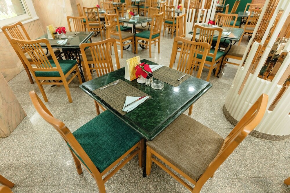 Фото Happy City Hotel