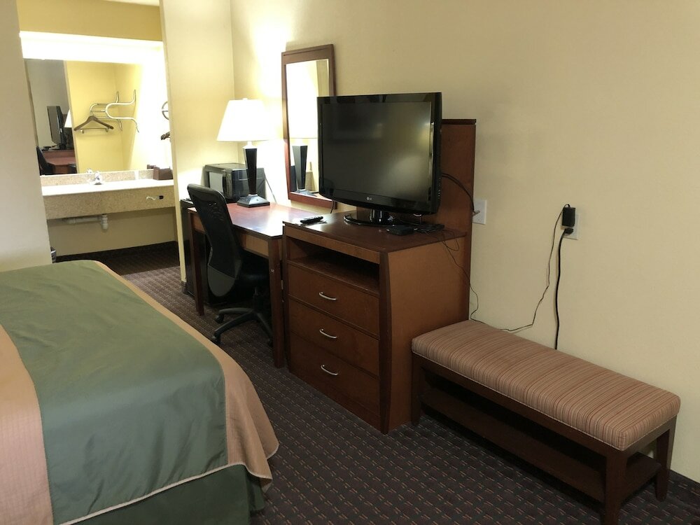 Фото Americas Best Value Inn & Suites Yukon Oklahoma City