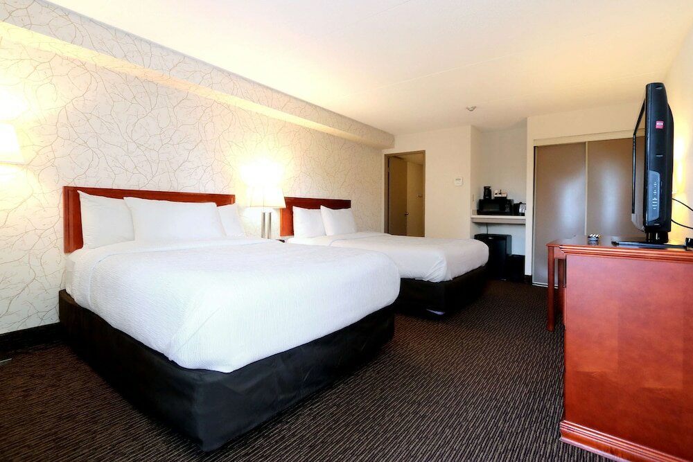 Фото Best Western Halton Hills