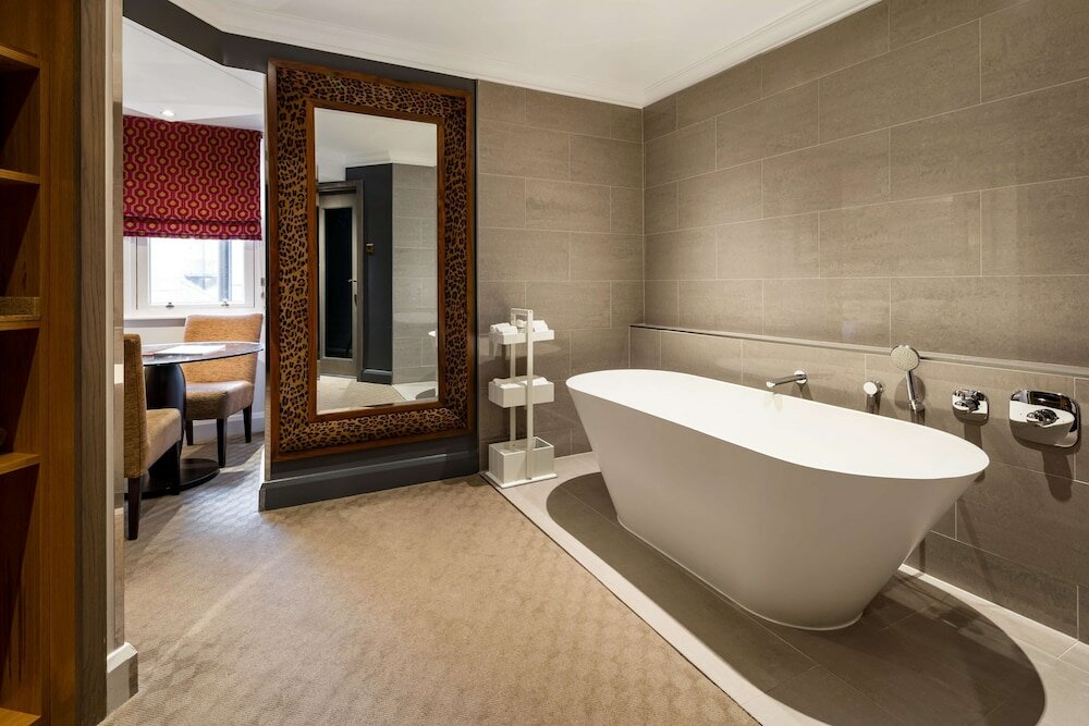 Фото Radisson Blu Edwardian Mercer Street Hotel, London