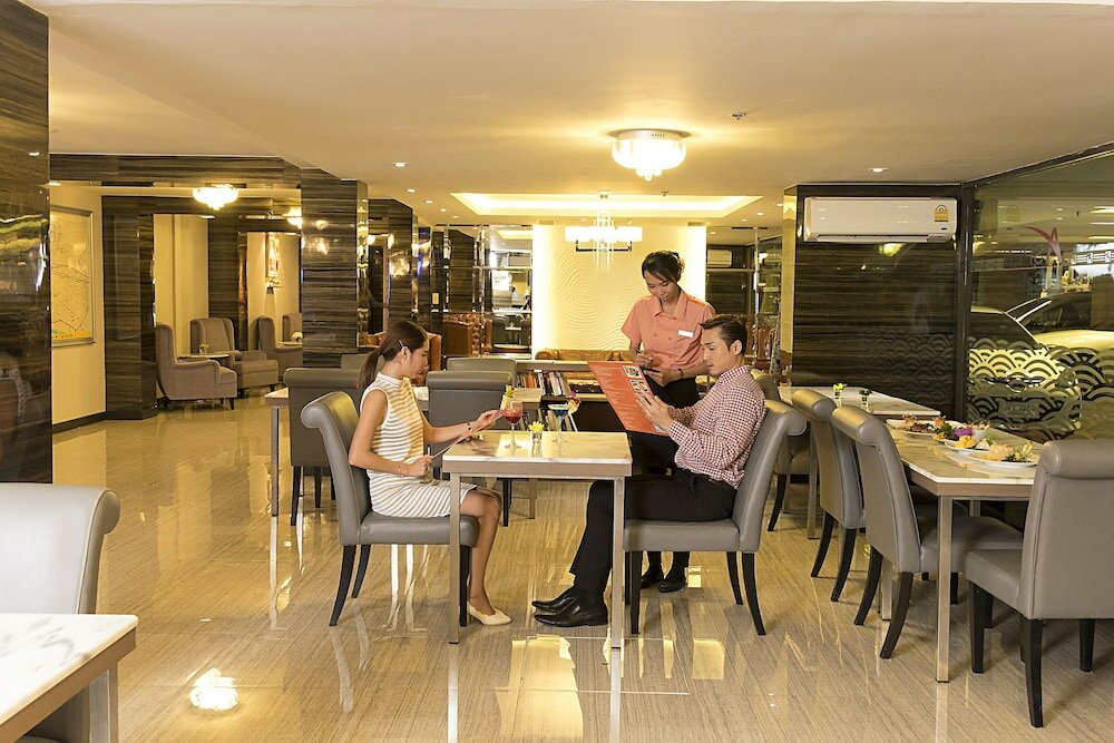 Фото Aspen Suites Hotel Sukhumvit 2