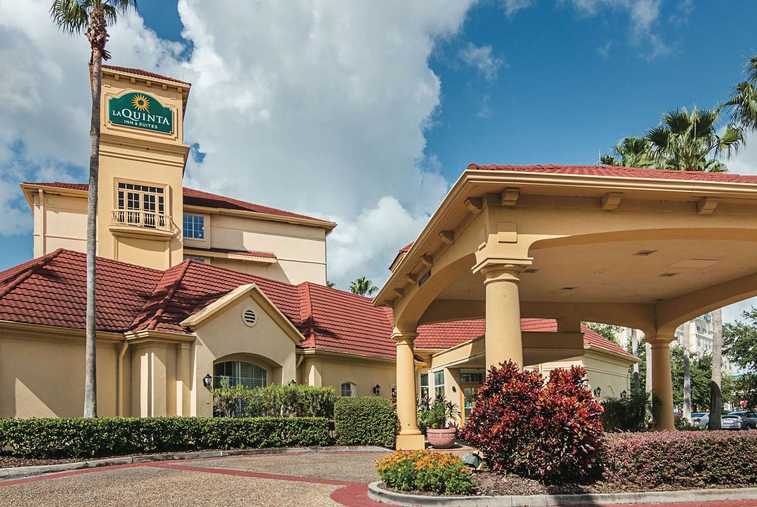 Фото La Quinta Inn & Suites by Wyndham Orlando Airport North