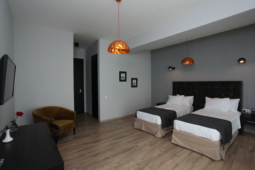 Фото L. M Club Hotel