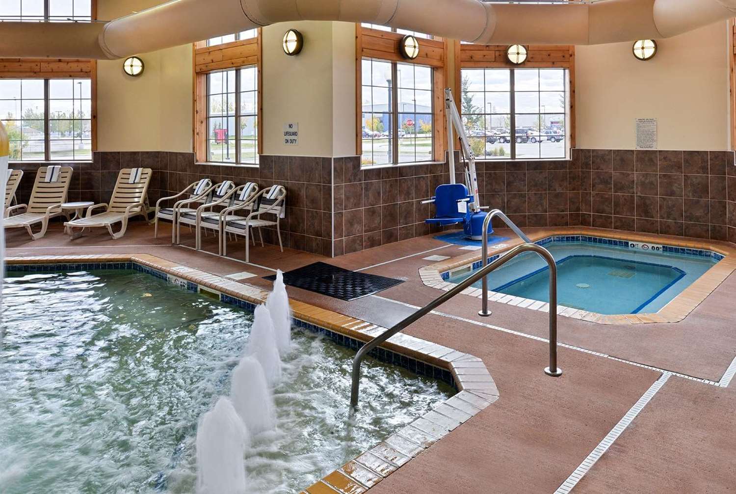 Фото AmericInn by Wyndham Fargo Medical Center