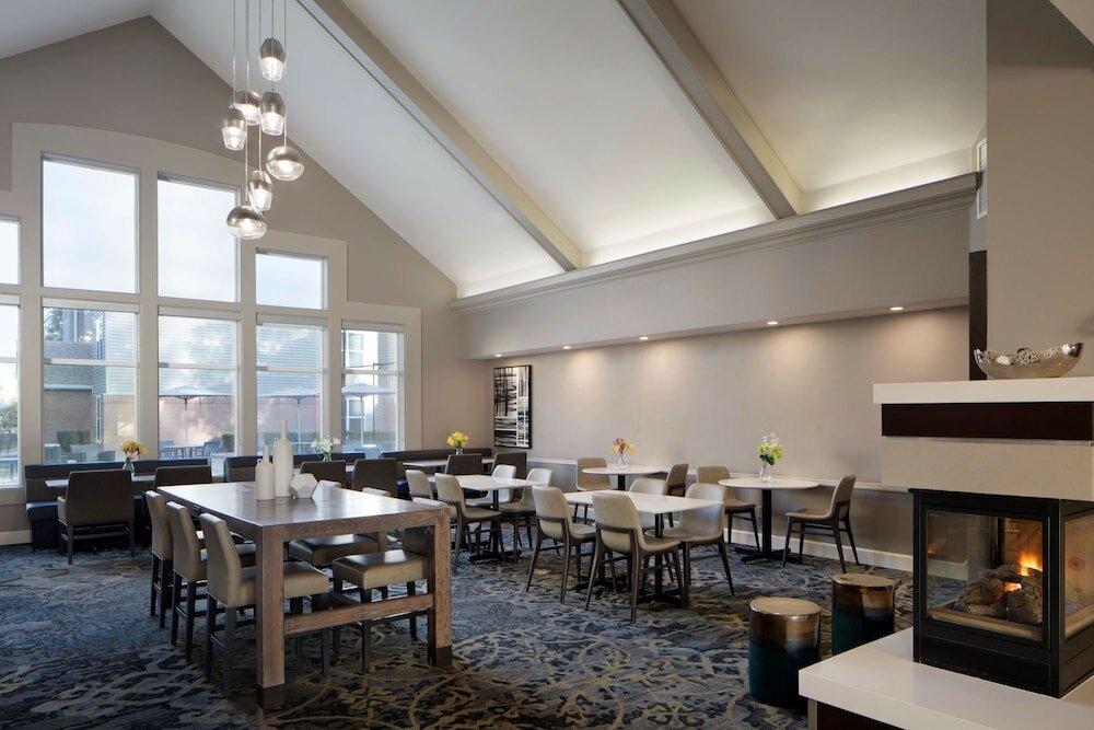 Фото Sonesta Es Suites Fresno