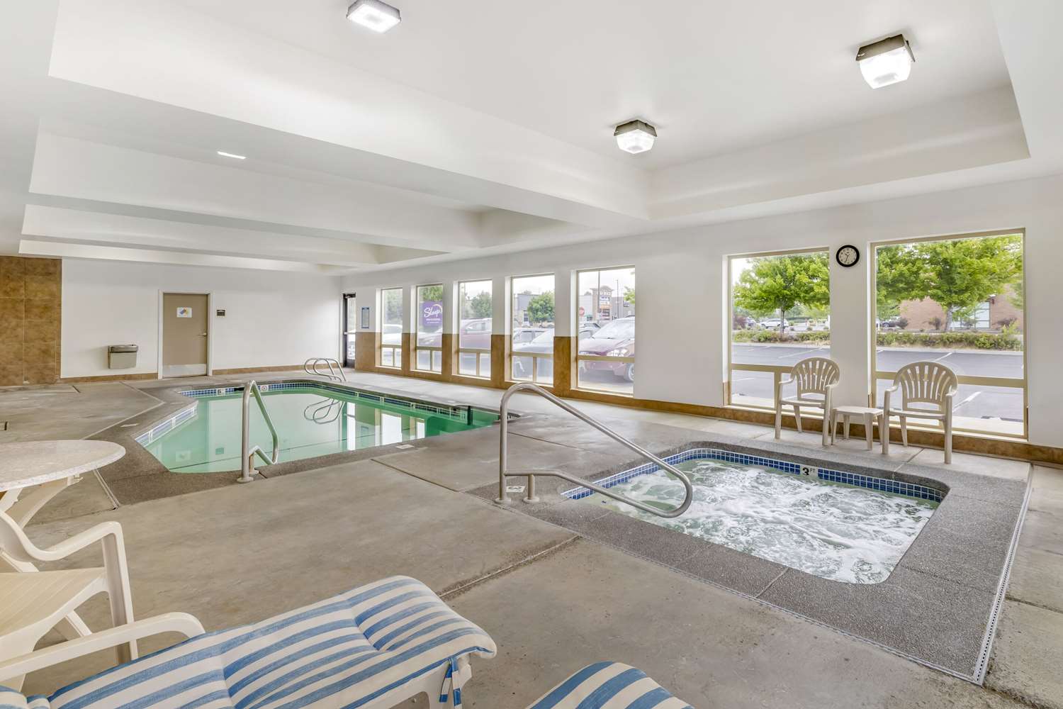 Фото Sleep Inn & Suites