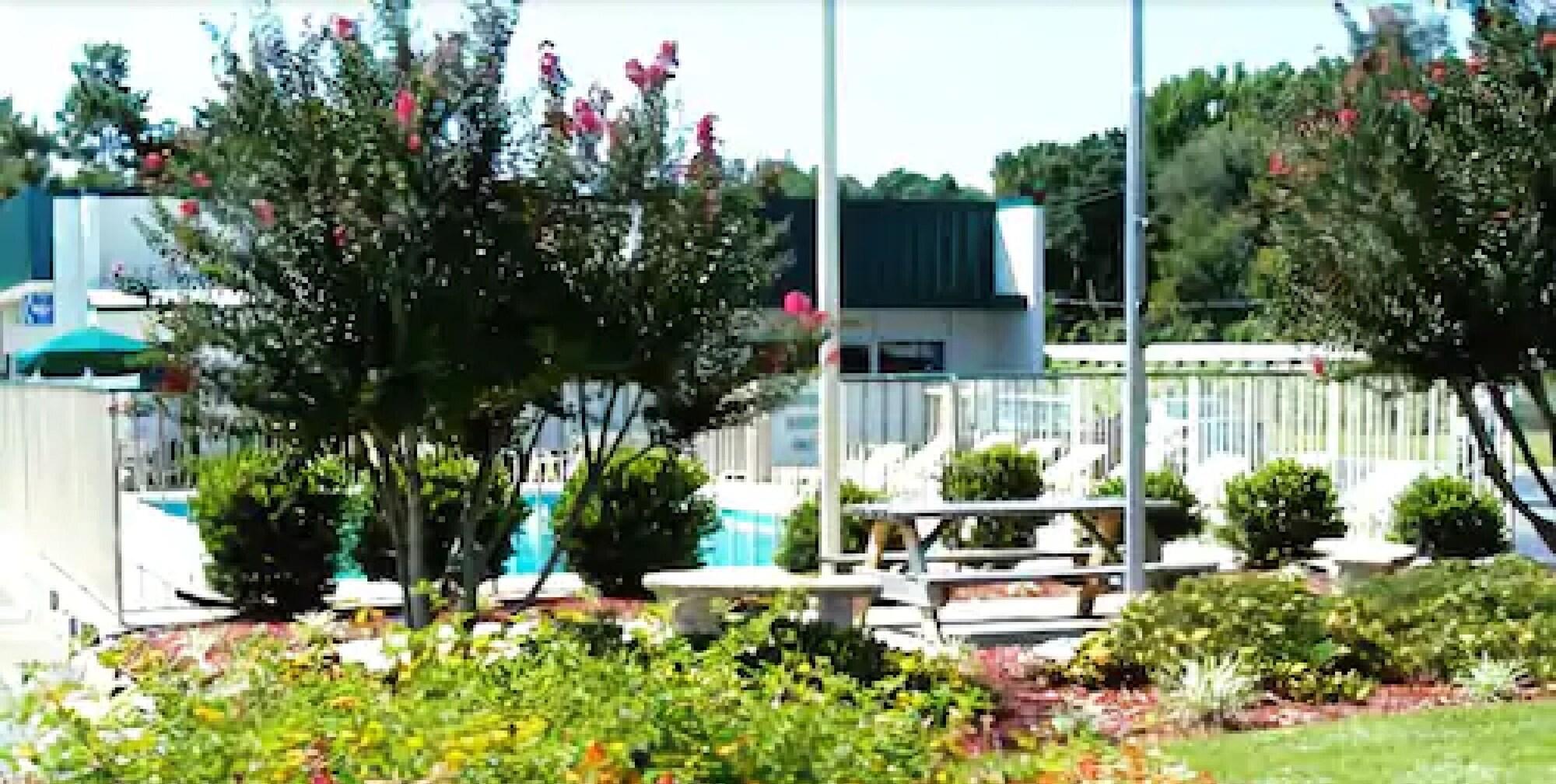 Фото Masters Inn Columbia I-26