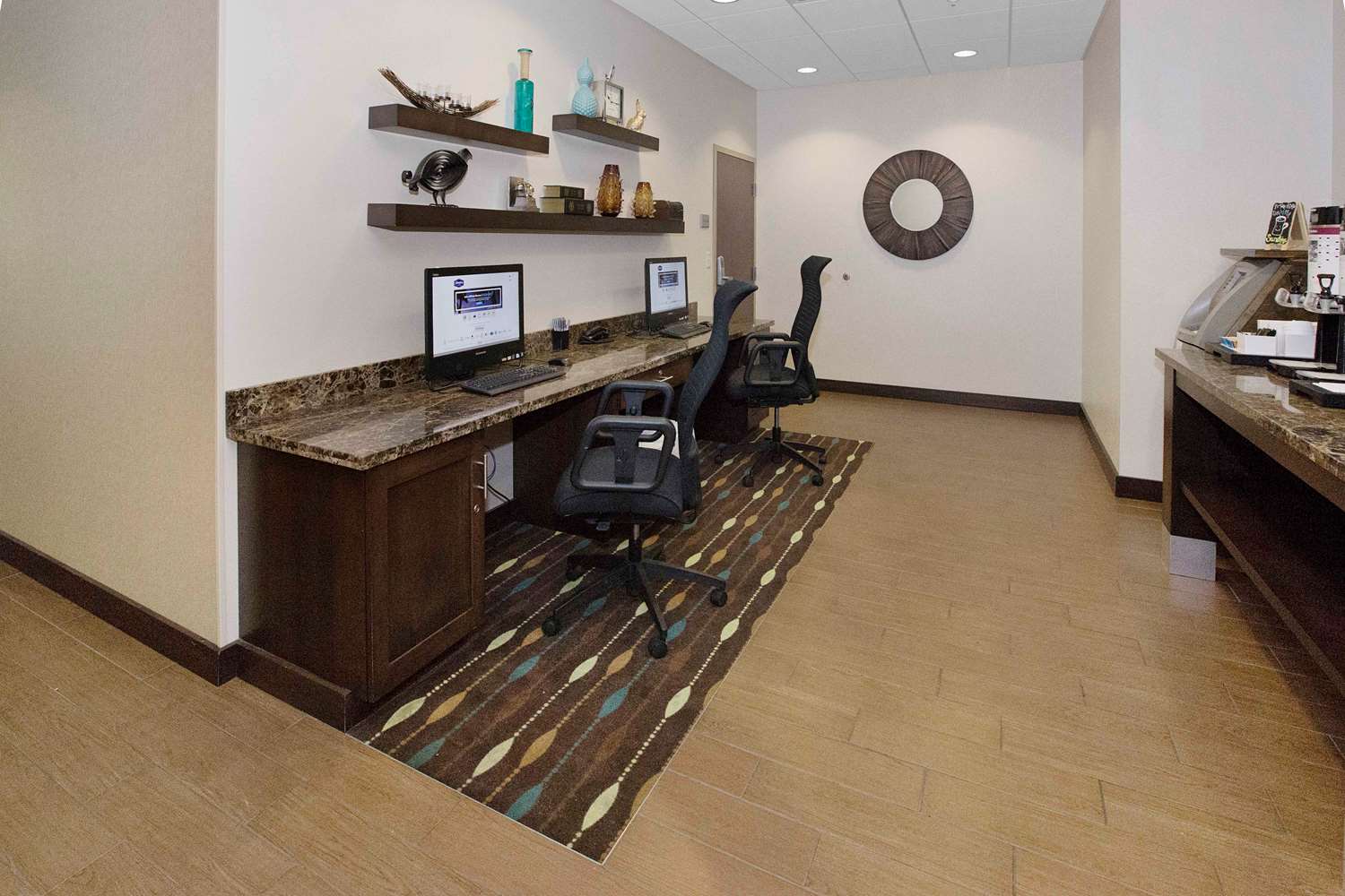 Фото Hampton Inn Pittsburgh-Bridgeville