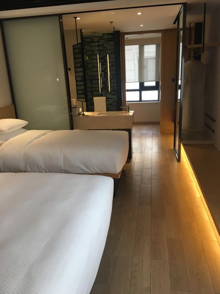 Фото Fairfield by Marriott Shanghai Jingan