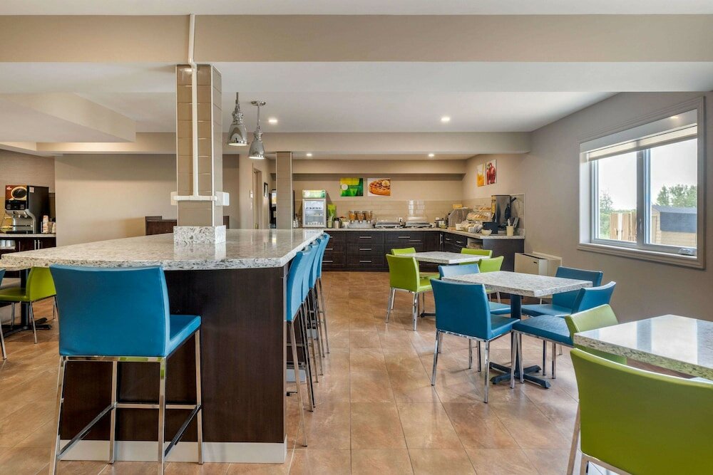 Фото Quality Inn & Suites Bathurst