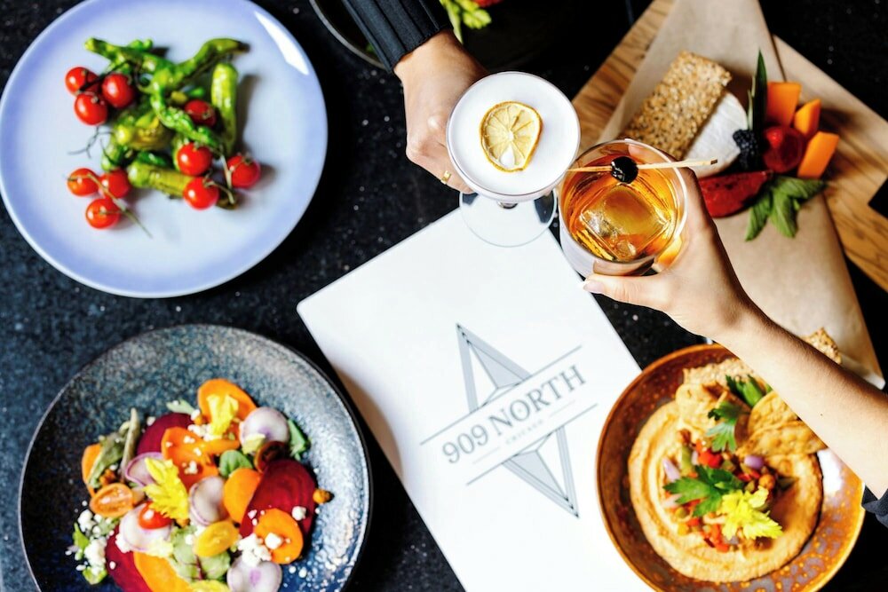 Фото The Westin Michigan Avenue Chicago