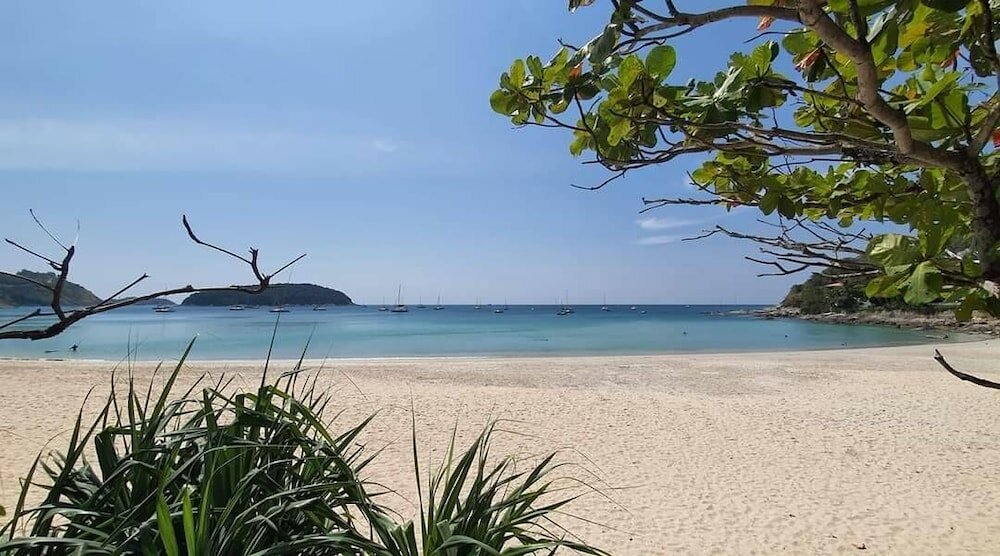 Фото Airport Beach Hotel Phuket