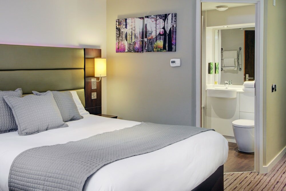 Фото Fortune Huddersfield, Sure Hotel Collection by Best Western