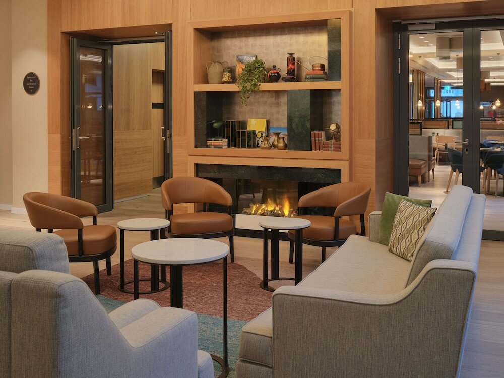 Фото Adina Apartment Hotel Cologne