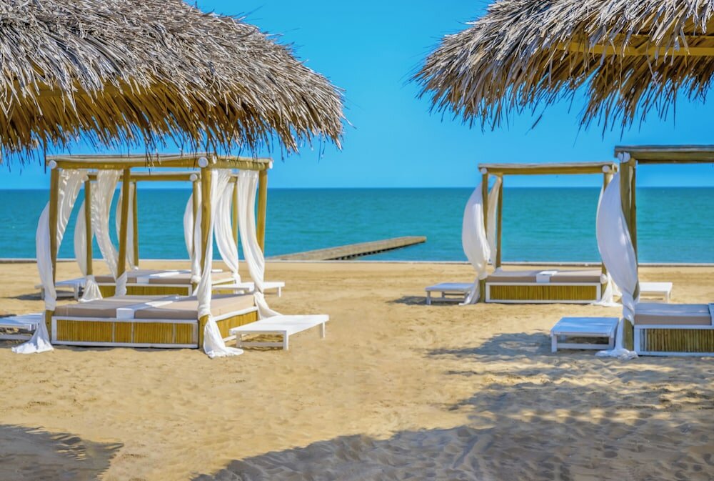 Фото Pareus Beach Resort