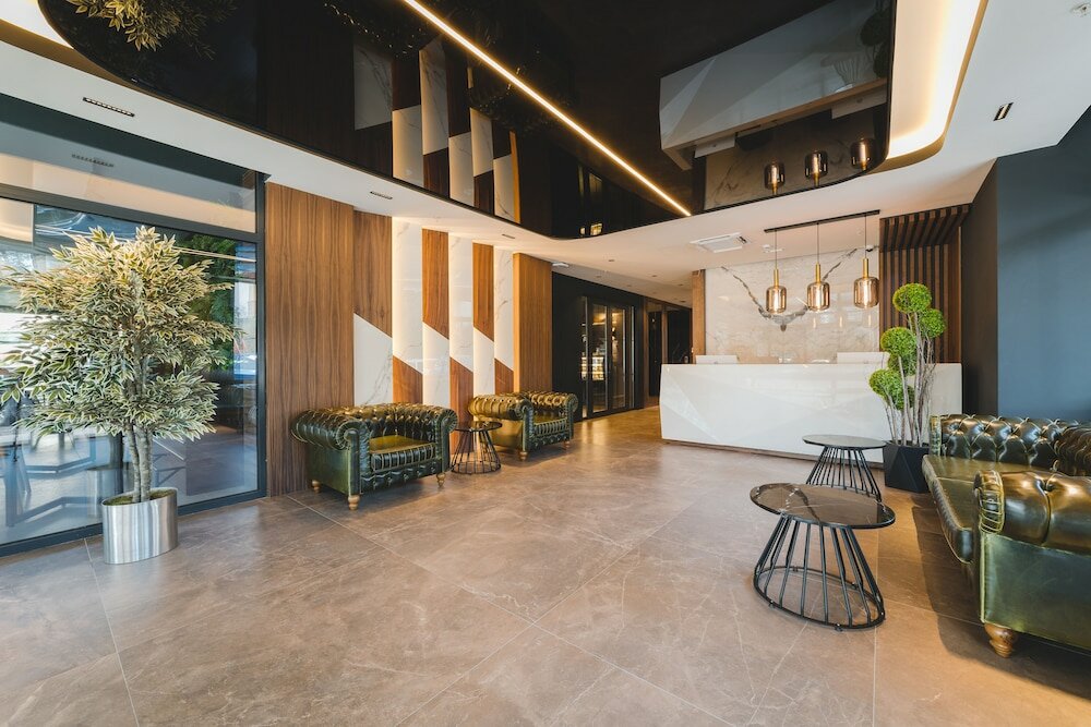 Фото Bristol Hotel